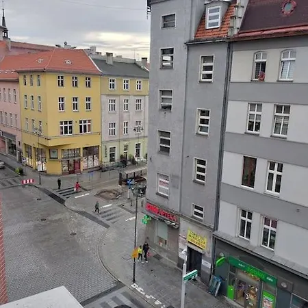 Apartament Cztery Pory Roku グリヴィツェ
